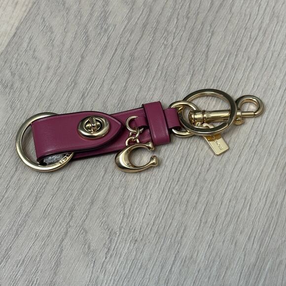 Coach Trigger Snap Bag Charm Refined Leather Key Chain FOB Light Raspberry - Picture 8 of 9